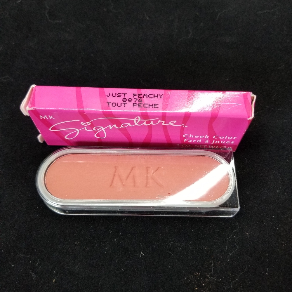 Mary Kay Signature Blush Just Peachy